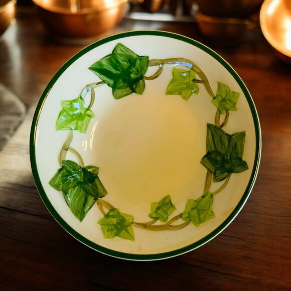 VINTAGE 1950s Franciscan Pottery Green Ivy Leaf Pattern Dessert Fruit Bowl Dish - Picture 1 of 3